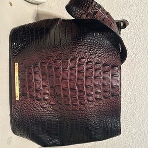 Brahmin purse, ombre color, medium size like new!